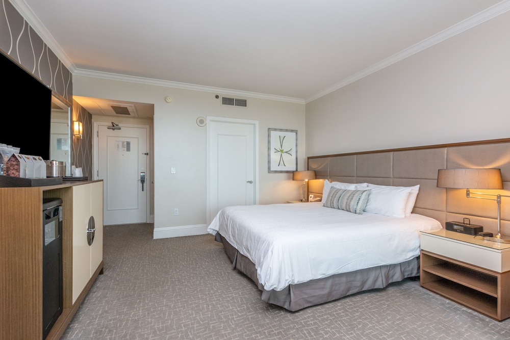 Fontainebleau Miami Beach Private Luxury Suites - photo 16