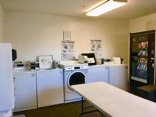 InTown Suites Extended Stay North Charleston SC Ashley Phosphate - photo 13