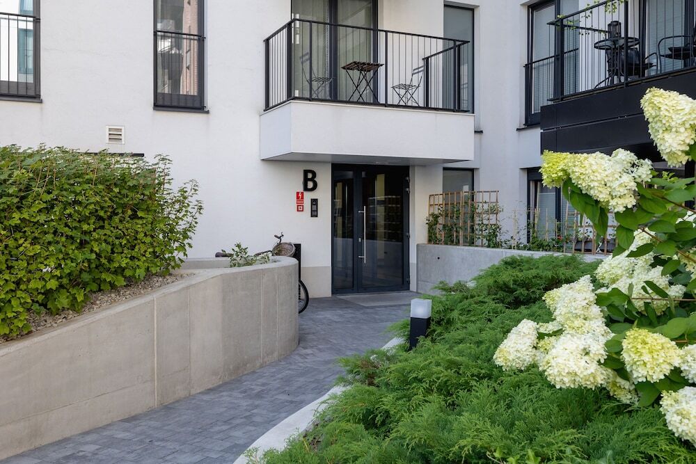 Beautiful Steam Park Apartment with Parking Old Town Cracow by Noclegi Renters — 4-Star Luxury Hotel in Krakow, Poland