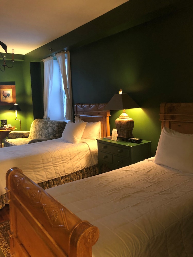 Beekman Arms and Delamater Inn - photo 21