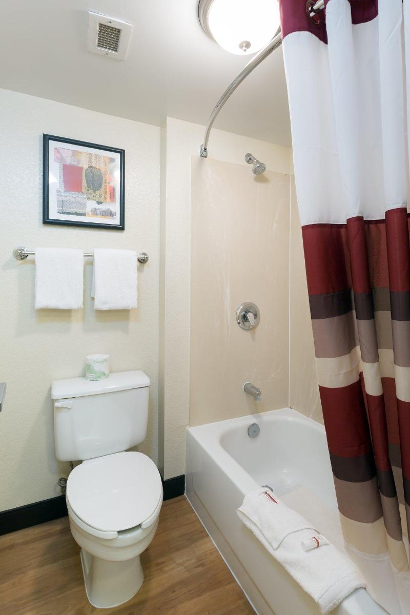 Red Roof Inn Houston Westchase - photo 13