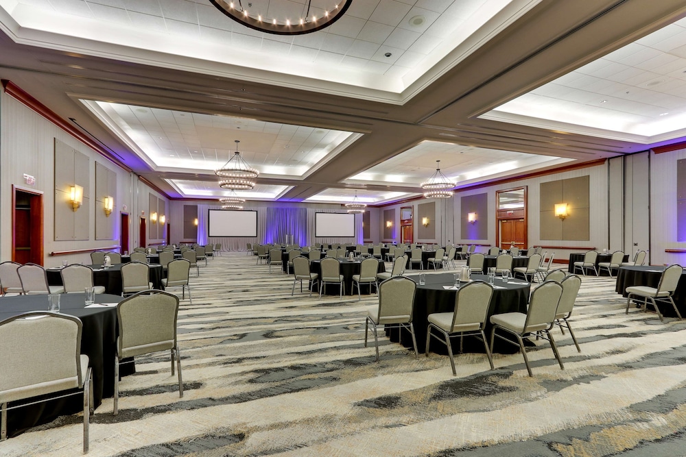 The Chattanoogan Hotel Curio Collection by Hilton - photo 70