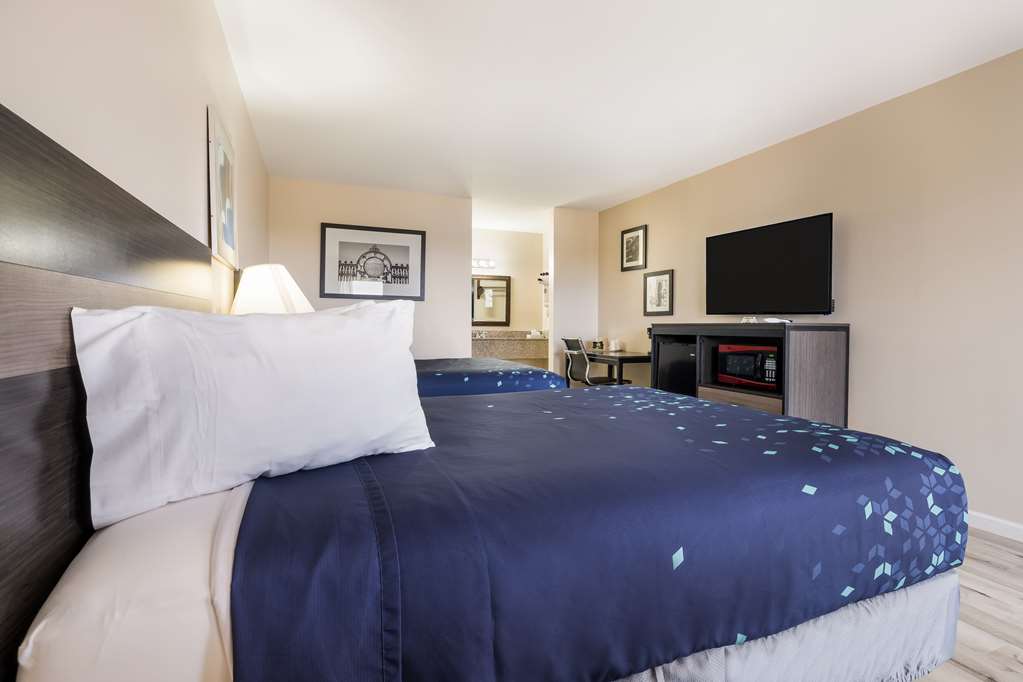 Americas Best Value Inn Refugio - photo 28