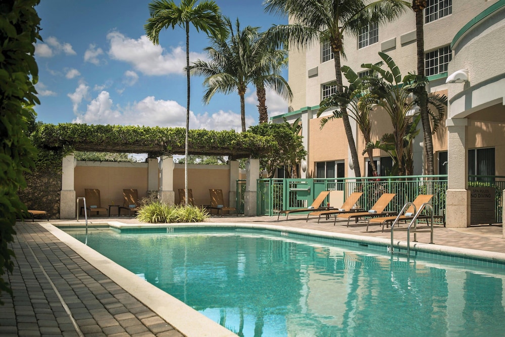 Courtyard by Marriott Fort Lauderdale Airport & Cruise Port - photo 16
