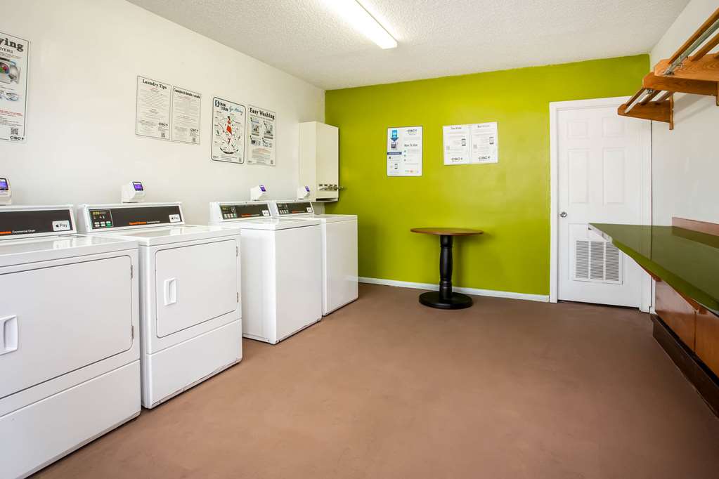Super 8 by Wyndham Lake City - photo 16