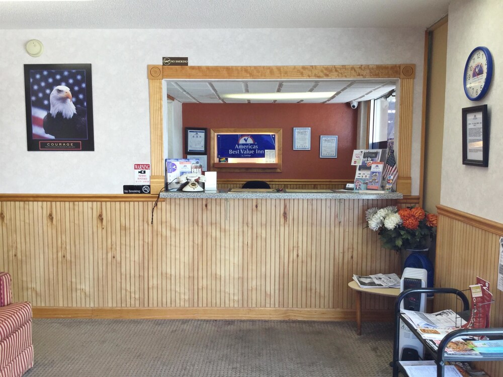 Americas Best Value Inn Macomb - photo 3