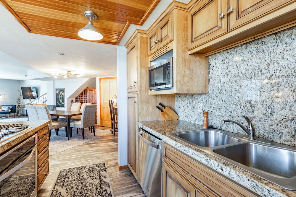 The Caledonian by All Seasons Resort Lodging - photo 117