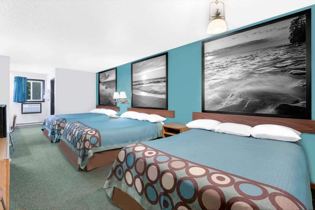 Super 8 by Wyndham Huron - photo 11