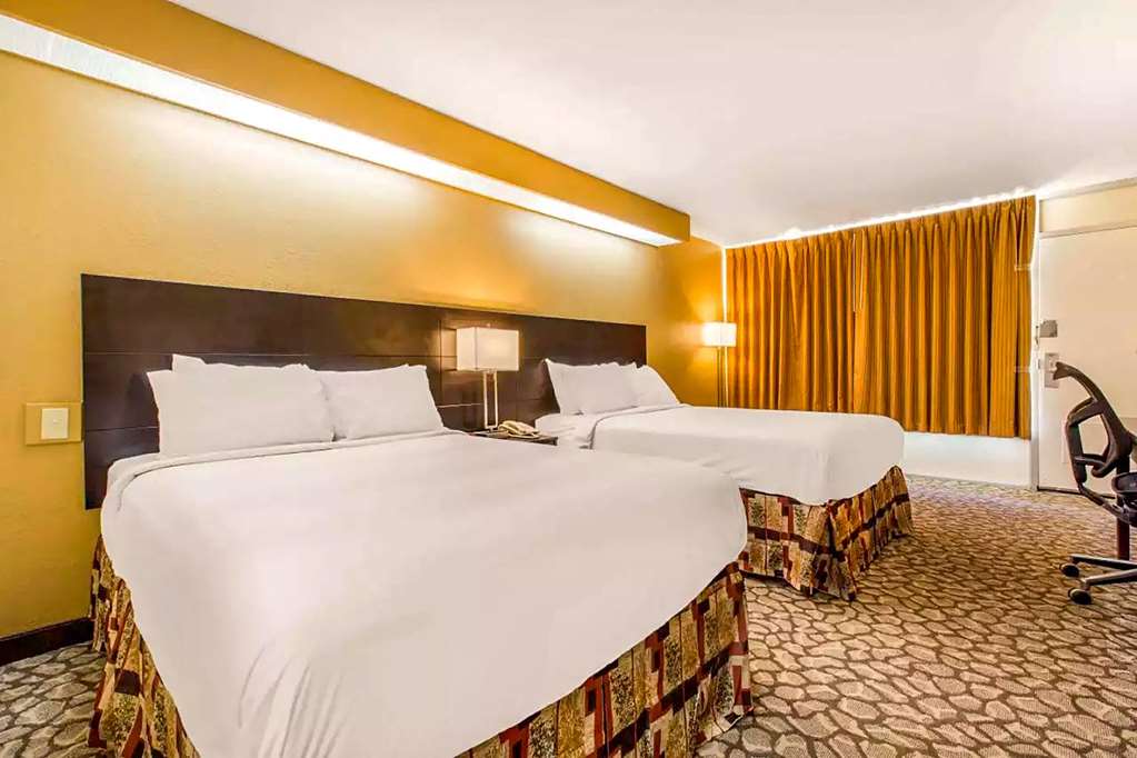 Ramada by Wyndham Santee I 95 - photo 13