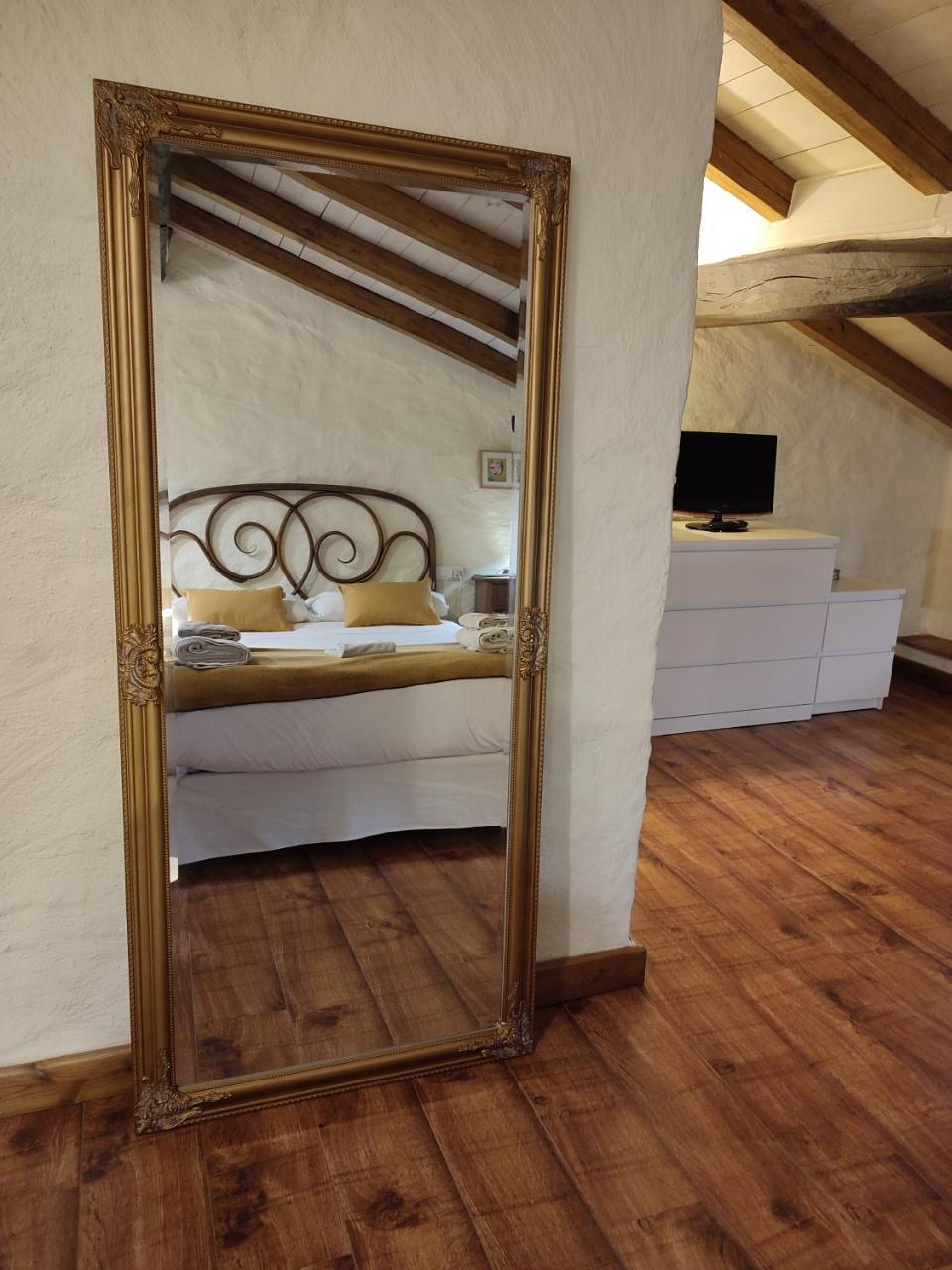 La Herrera ll — 4-Star Luxury Hotel in San Esteban De La Sierra, Spain