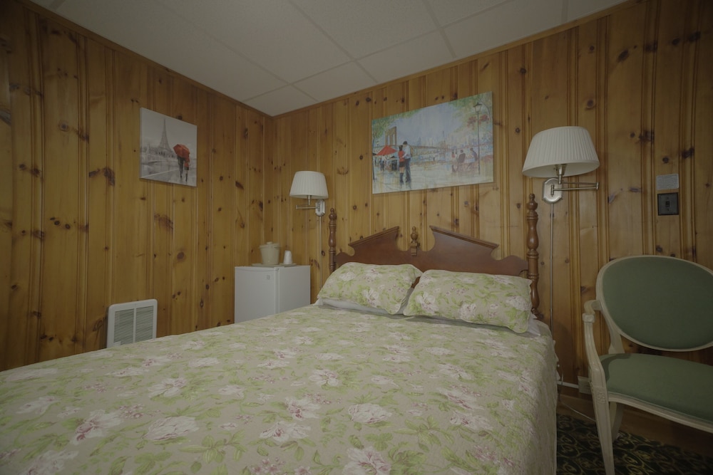 Betty Doon Hotel - photo 28