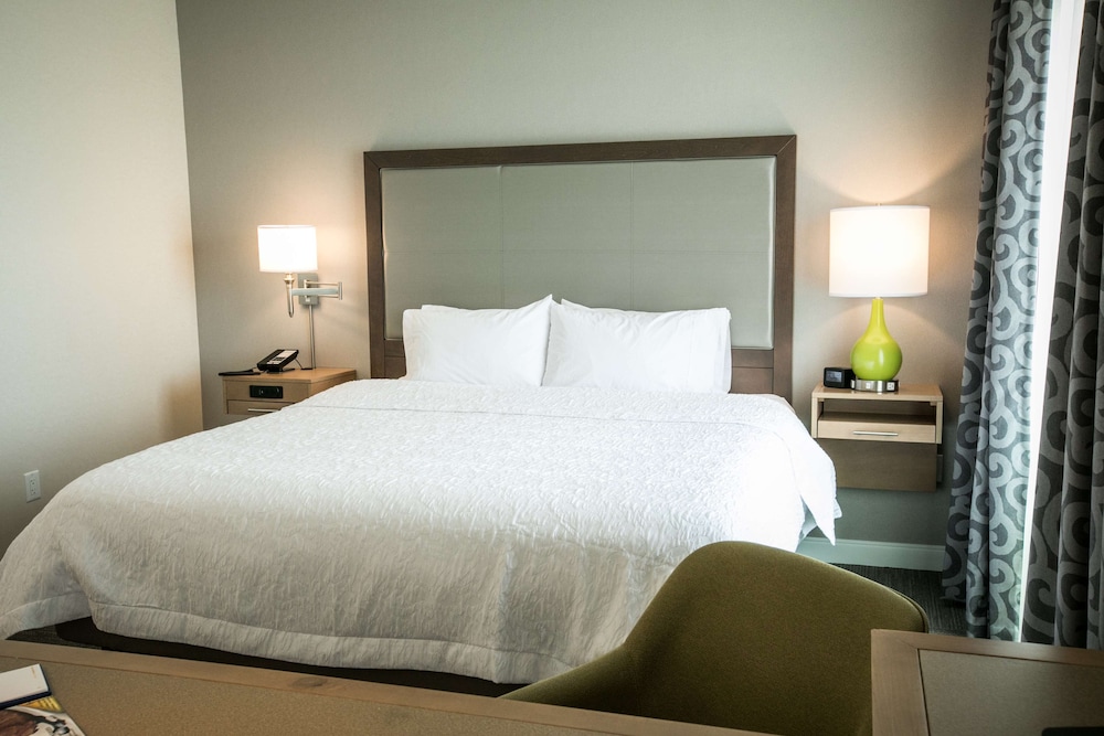 Hampton Inn & Suites Tempe Phoenix Airport AZ - photo 24