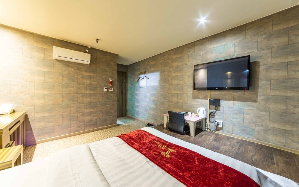 Anshan Jungang Station Chocolate in Ansan-Si, South Korea