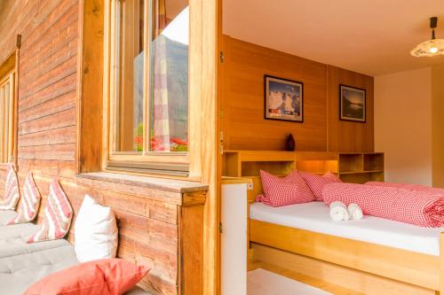 Appartement Stuibenfallblick — 4-Star Luxury Hotel in Umhausen, Austria