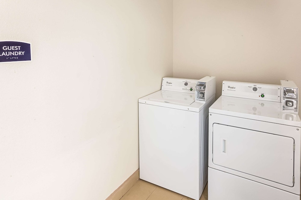 Econo Lodge Baton Rouge University Area - photo 17