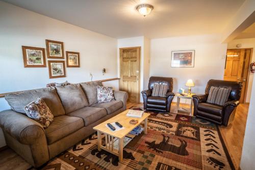 Bears Den Alaska Lodging - photo 12