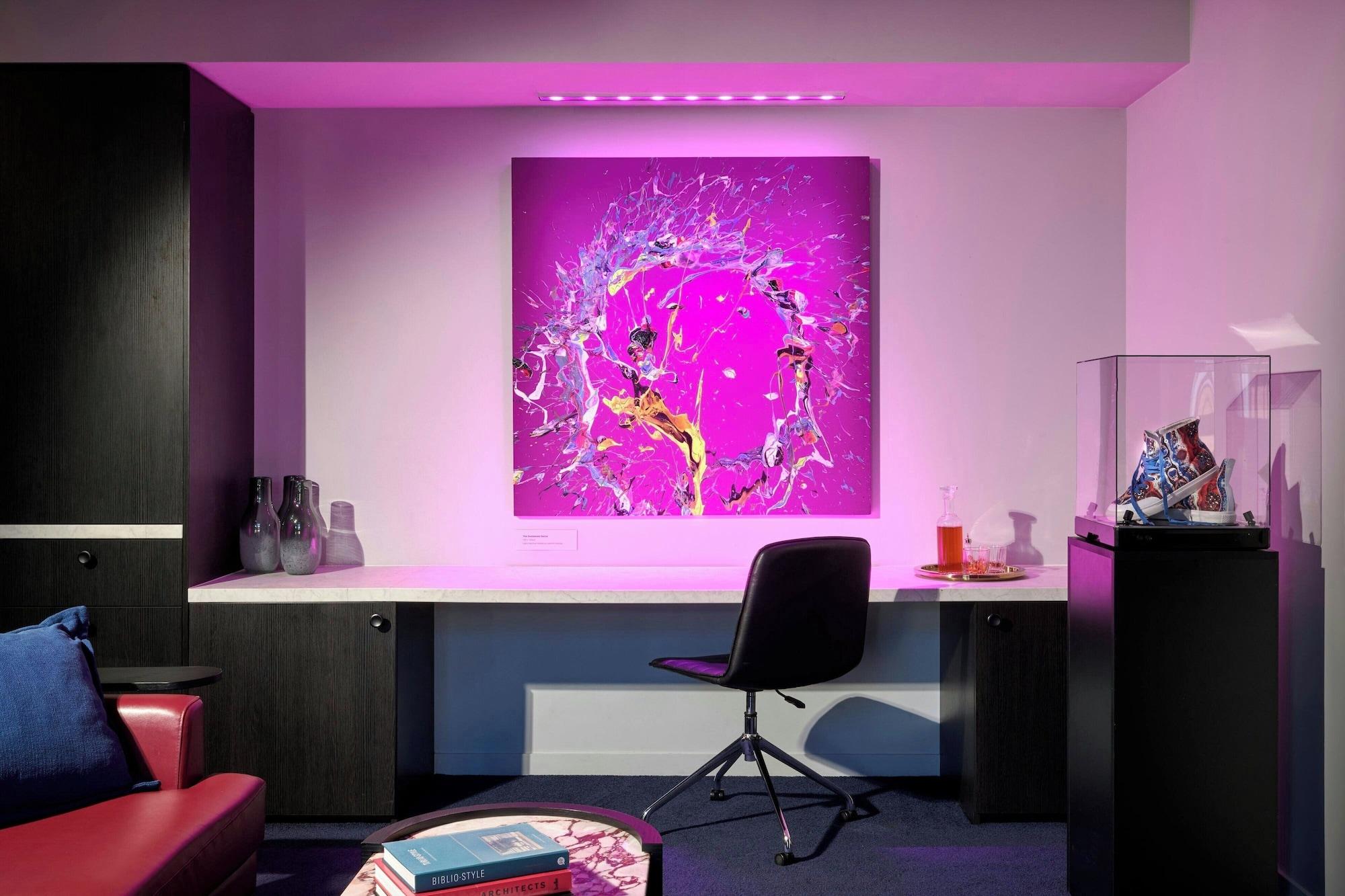 Midnight Hotel Autograph Collection in Canberra, Australia