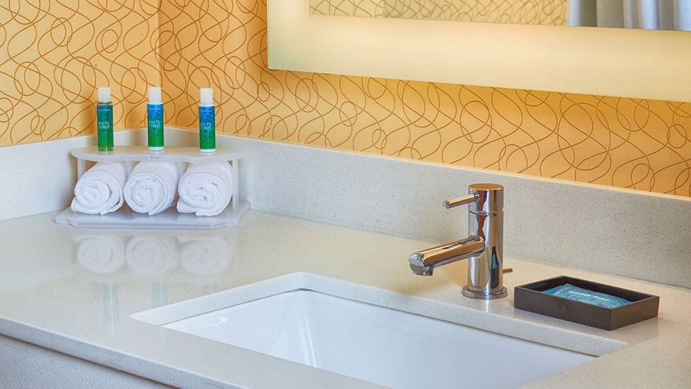 Holiday Inn Express Bordentown Trenton South by IHG - photo 9