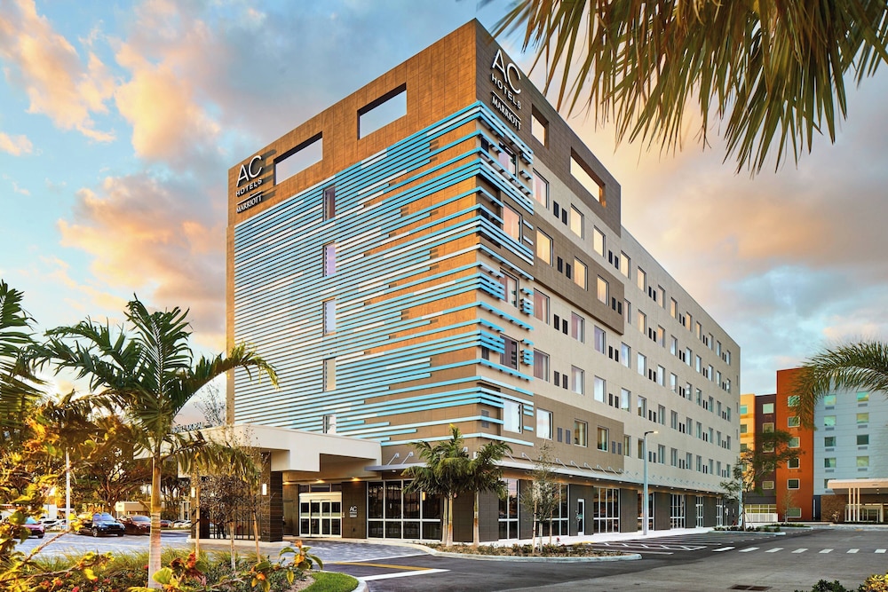 AC Hotel by Marriott Miami Airport West Doral - photo 2