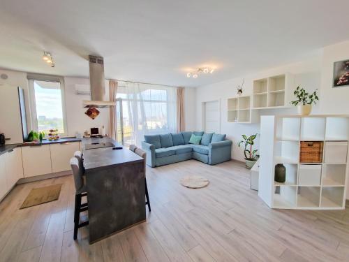 Mirvana Apartments Azur Skyview — 4-Star Luxury Hotel in Timisoara, Romania