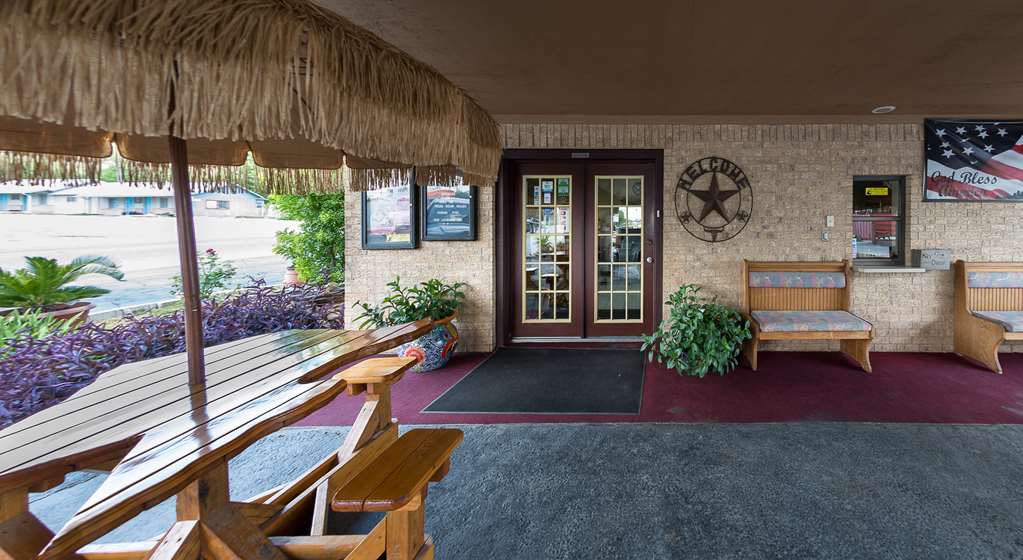 Americas Best Value Inn The Legends Inn - photo 16
