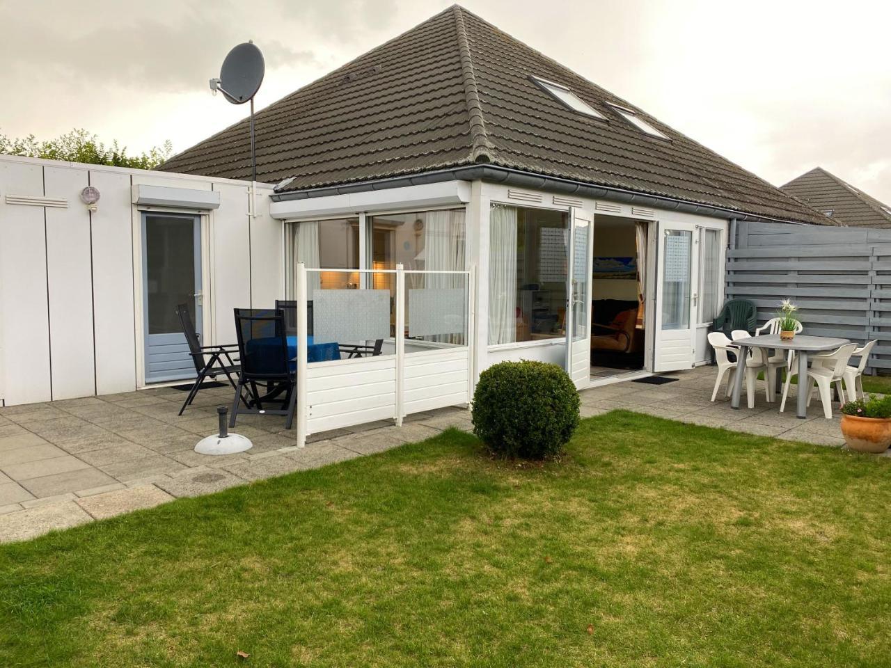 Kustverhuur Park Schoneveld Duinroos 165 in Breskens, Netherlands