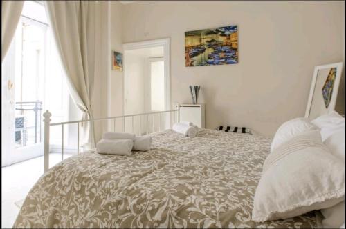 Borgo Santa Lucia Apartment — 4-Star Luxury Hotel in Naples, Italy