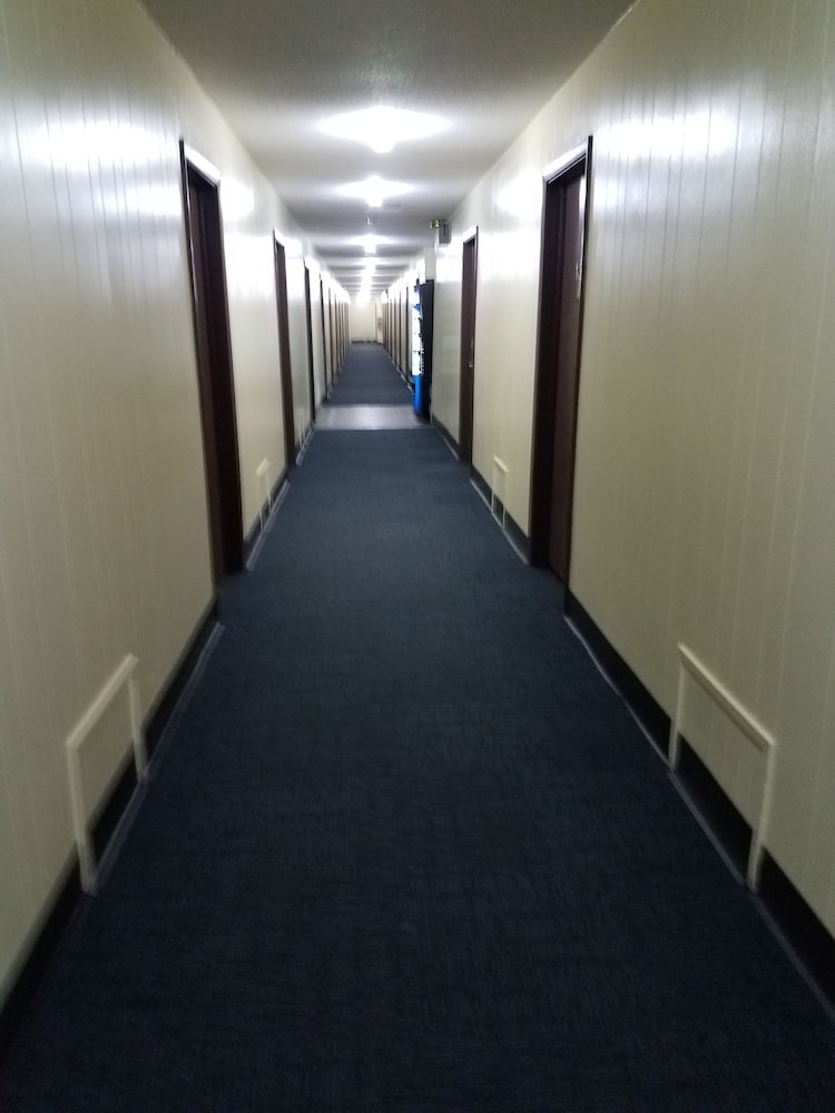 Western Inn South - photo 15