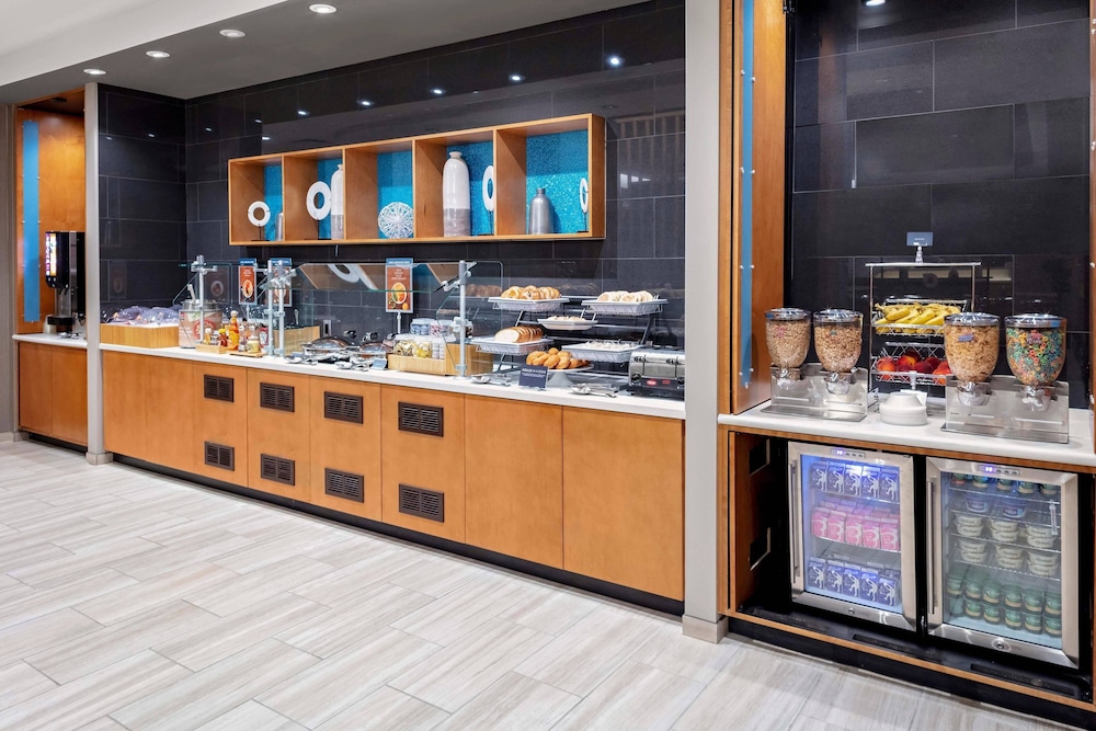 SpringHill Suites by Marriott Kansas City Plaza - photo 20