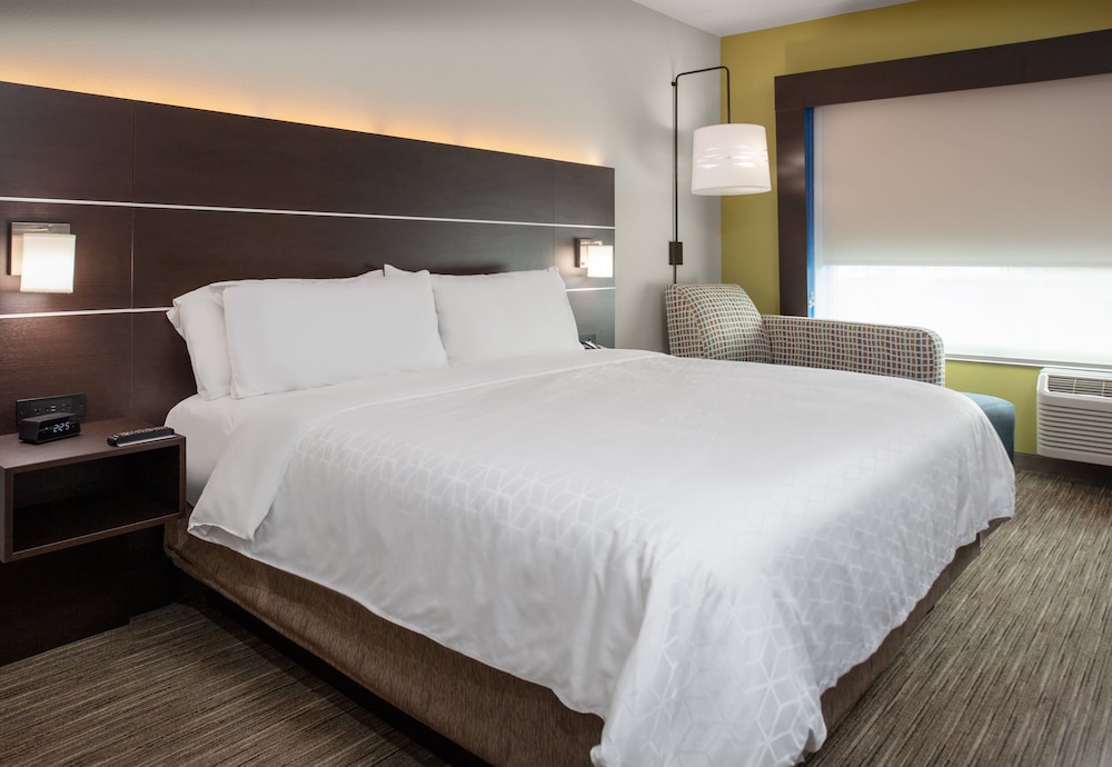 Holiday Inn Express and Suites El Paso North by IHG - photo 10