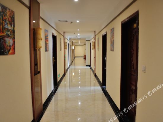 Yayuan Business Hotel — hotel in Chonglong