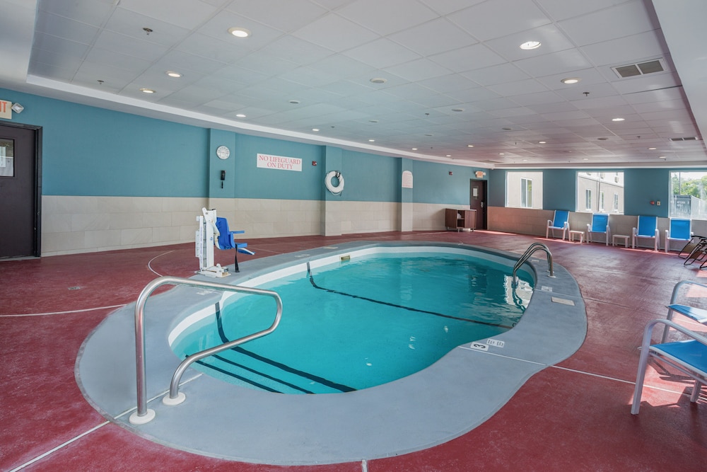 Holiday Inn Express Hotel & Suites Swansea by IHG - photo 21