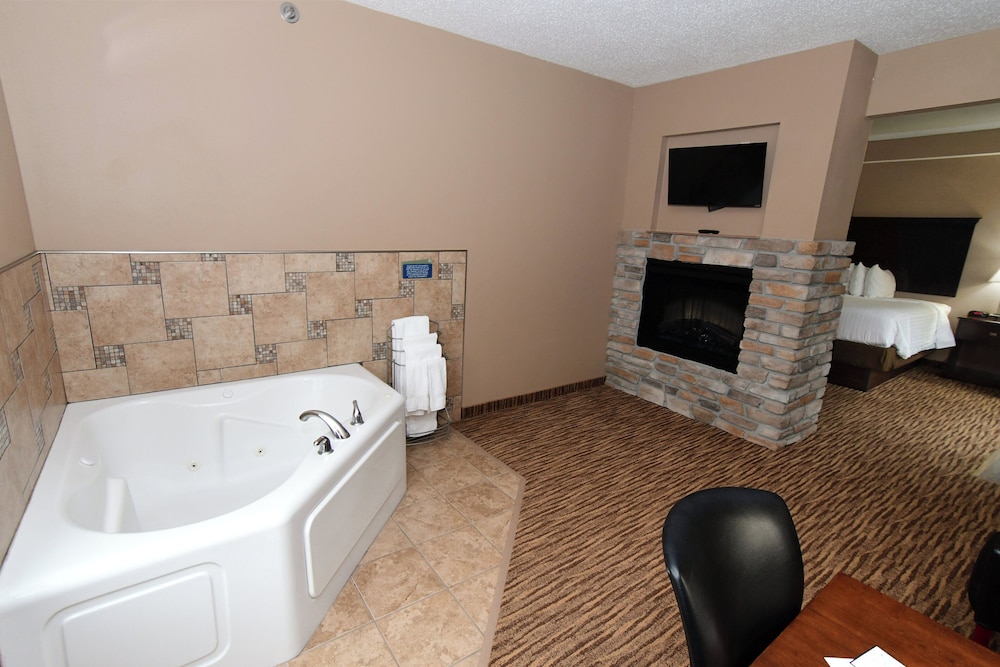 Cobblestone Inn & Suites Denison Majestic Hills - photo 34