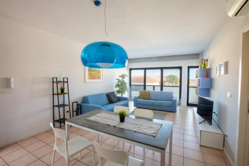 Casa Adelaide Vicino al mare al centro terrazza con vista — 4-Star Luxury Hotel in Senigallia, Italy