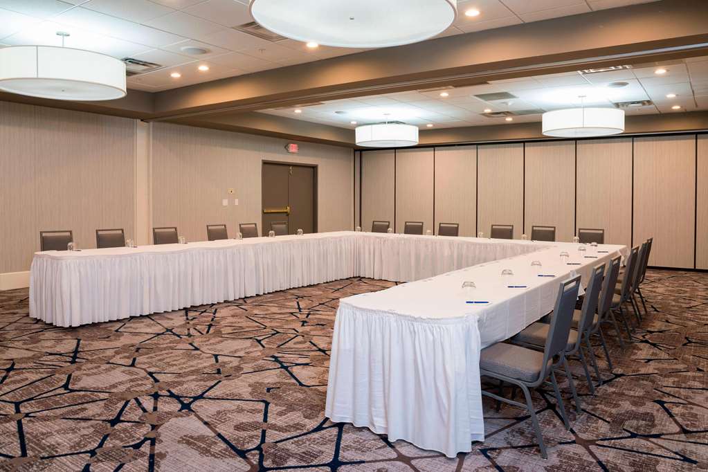 Sonesta Hotel Grand Rapids Airport - photo 35
