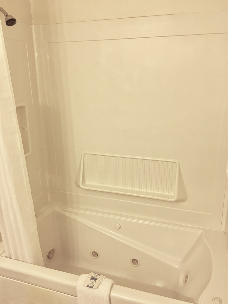 Thumb Heritage Inn - photo 41