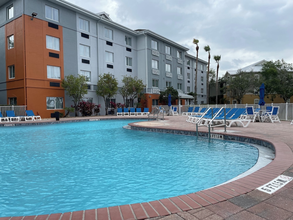 Holiday Inn Express Clermont Se West Orlando - photo 27