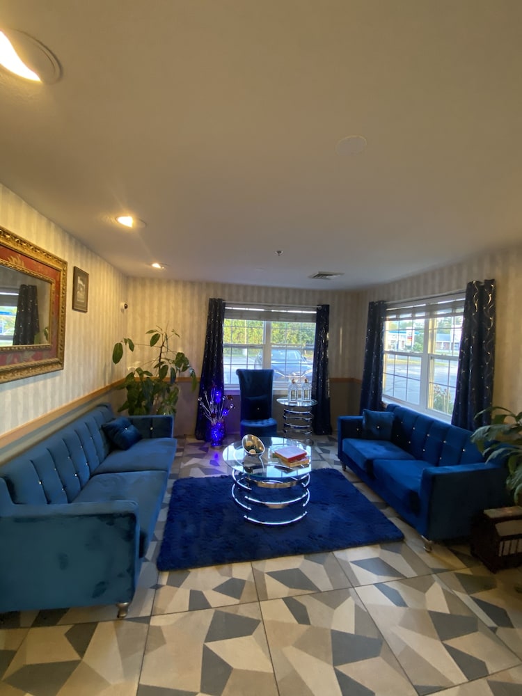 Coos Motor Inn - photo 3