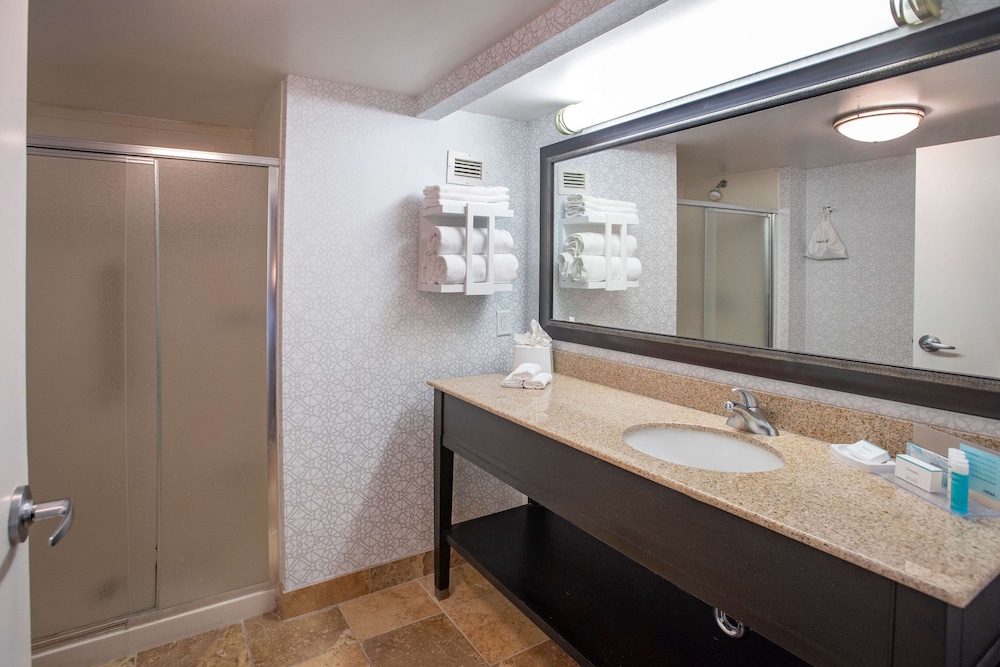 Hampton Inn Pensacola Airport - photo 48
