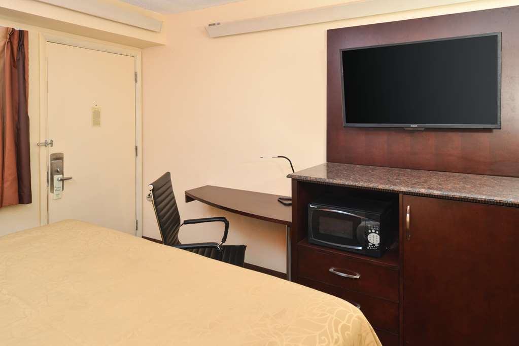 Americas Best Value Inn Pittsburgh Airport - photo 12