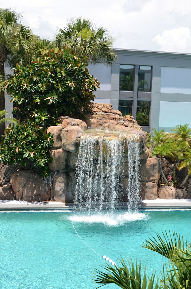 Opal Hotel & Suites — hotel in Altamonte Springs