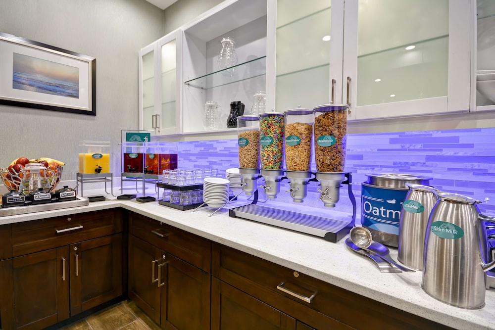 Homewood Suites by Hilton Galveston - photo 34