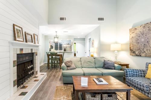 4335 Windswept Villa by Akers Ellis Rentals — 4-Star Luxury Hotel in Kiawah Island, United States