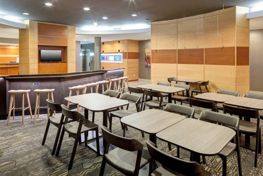 SpringHill Suites by Marriott Columbus - photo 22