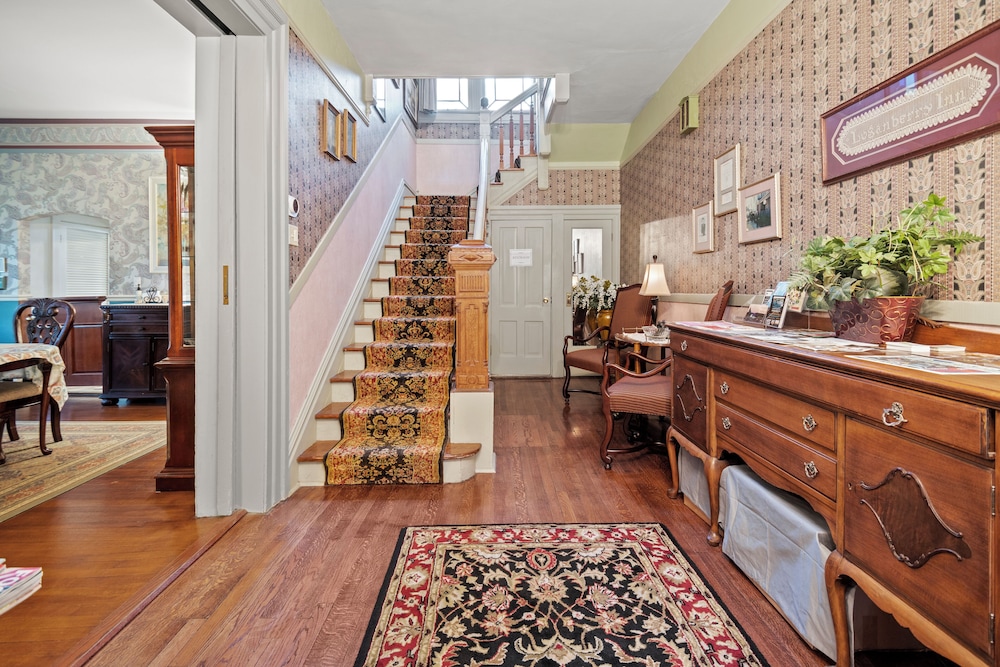 Loganberry Inn - photo 31