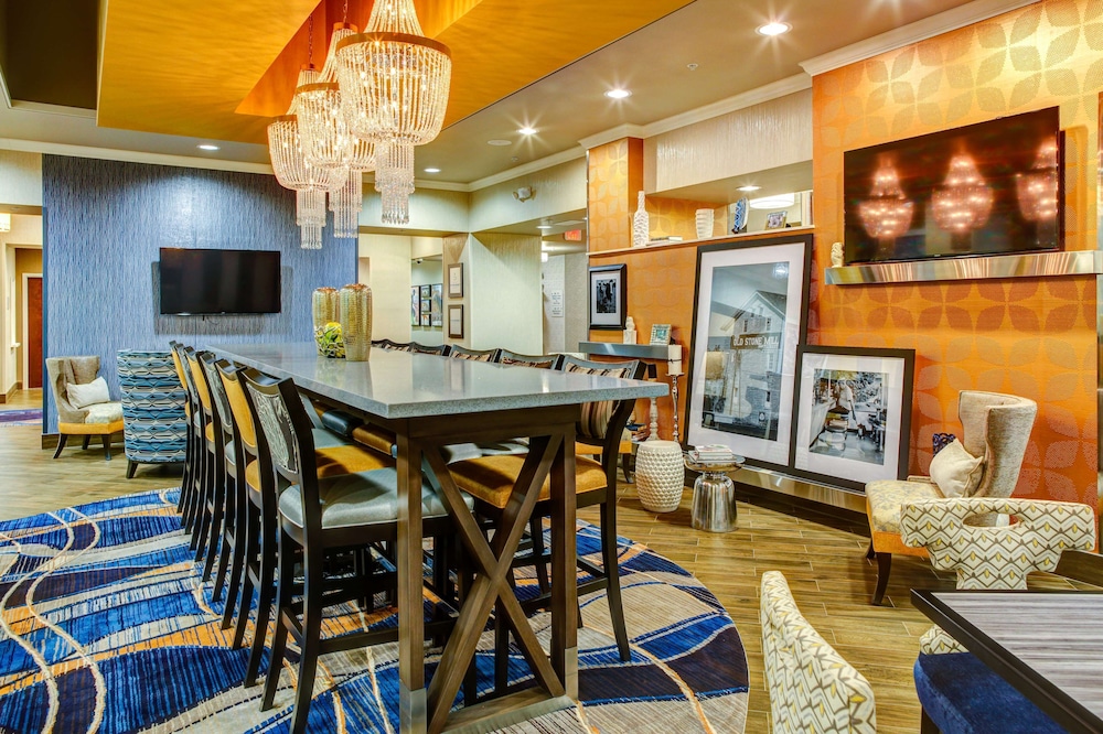 Hampton Inn & Suites Columbus - photo 49