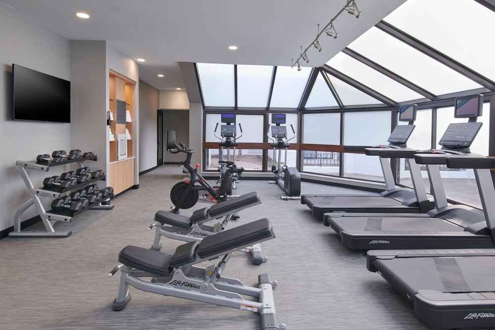 Courtyard by Marriott Detroit Livonia - photo 36