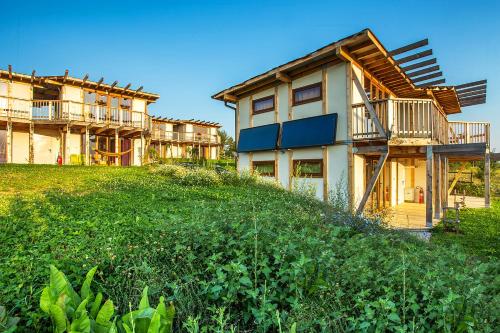 Debeli Dab - carbon neutral hotel in Stara Kresna