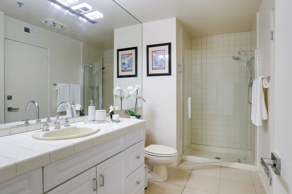 Resort Amenities: Updated Palm Springs Villa - photo 21