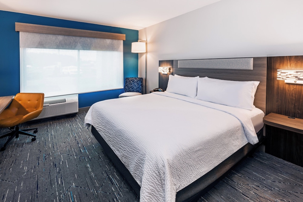 Holiday Inn Express & Suites Senatobia I 55 by IHG - photo 9